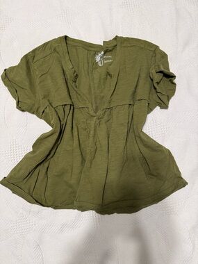 Olive Green Lightweight V-Neck Blouse Anthropologie brand pilcro